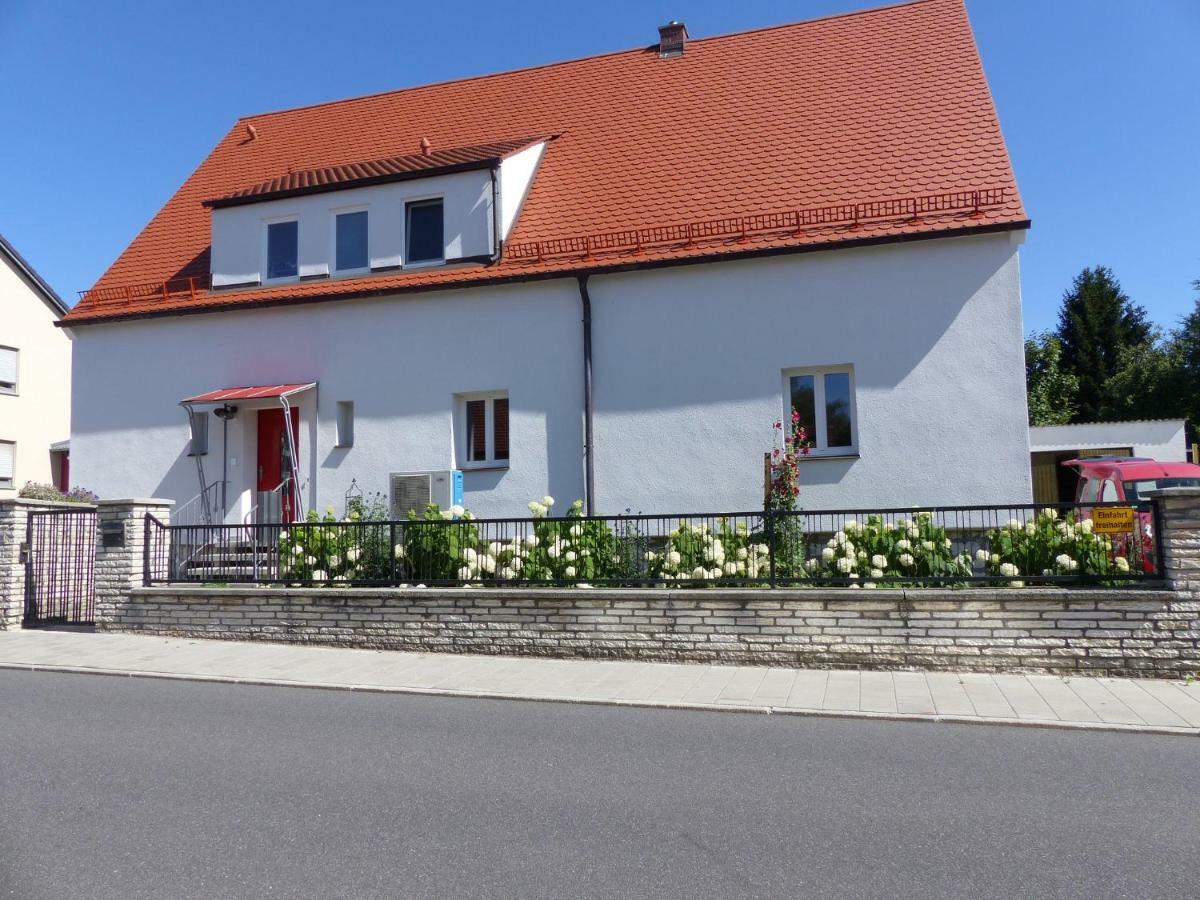 Ferienwohnung Gretl & Xaver Ноймаркт-ін-дер-Оберпфальц Екстер'єр фото